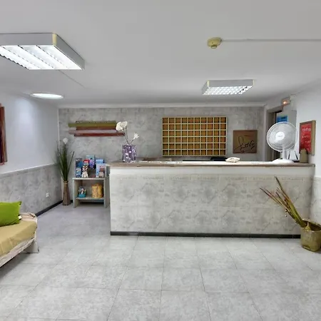 酒店 Blue Sea Europa Apartments 卡门港